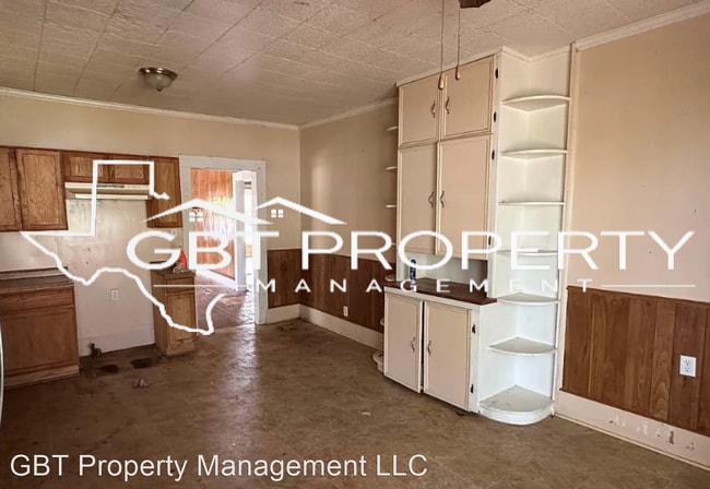 Building Photo - 2 br, 1 bath House - 1309 Ave, C  - TRIF -...