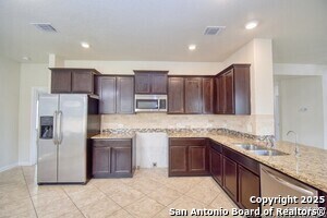 Foto del edificio - 934 Pumpkin Rdg