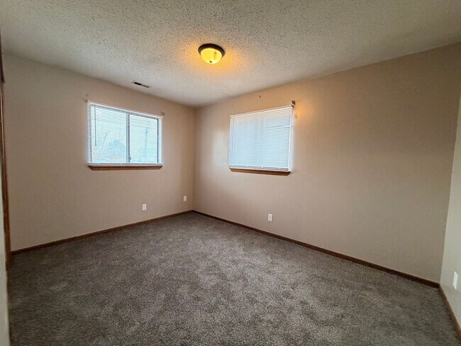 Foto del edificio - 2728 4th Ave N