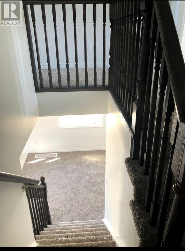 Building Photo - 135 Hardcastle Dr