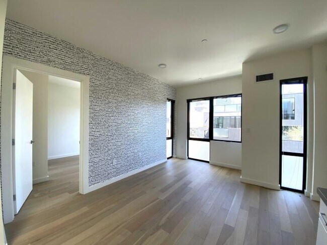 Building Photo - 1 bedroom in San Francisco CA 94103