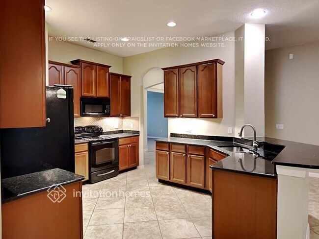Building Photo - 500 Doverton Ln