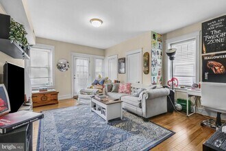 Building Photo - 6168 Ridge Ave