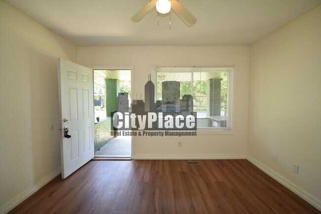 Foto del edificio - 1458 W Congress Ave