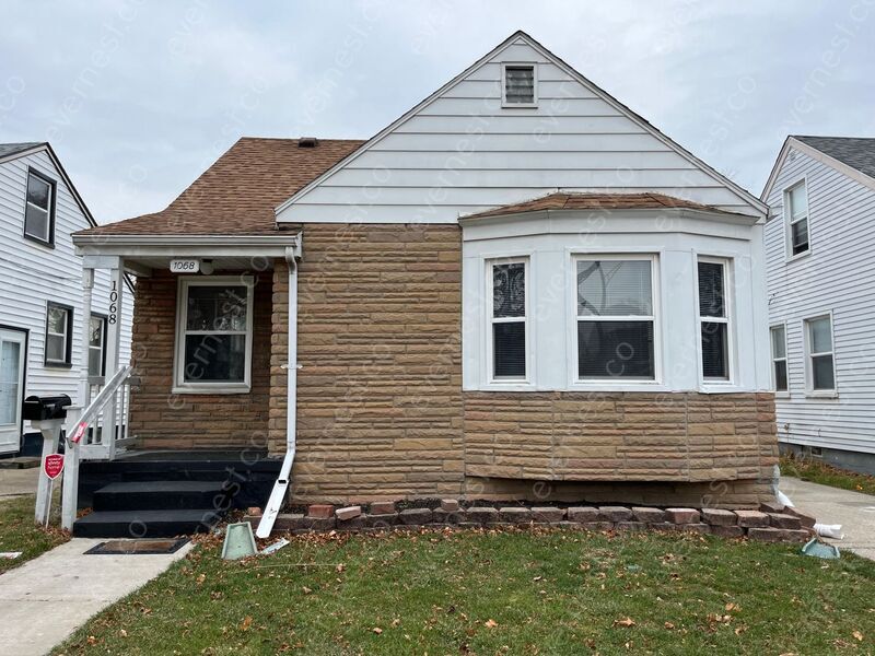 1068 White Ave, Lincoln Park, MI 48146 House Rental in Lincoln Park