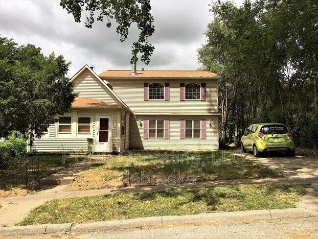 Foto del edificio - 4214 Pierce St