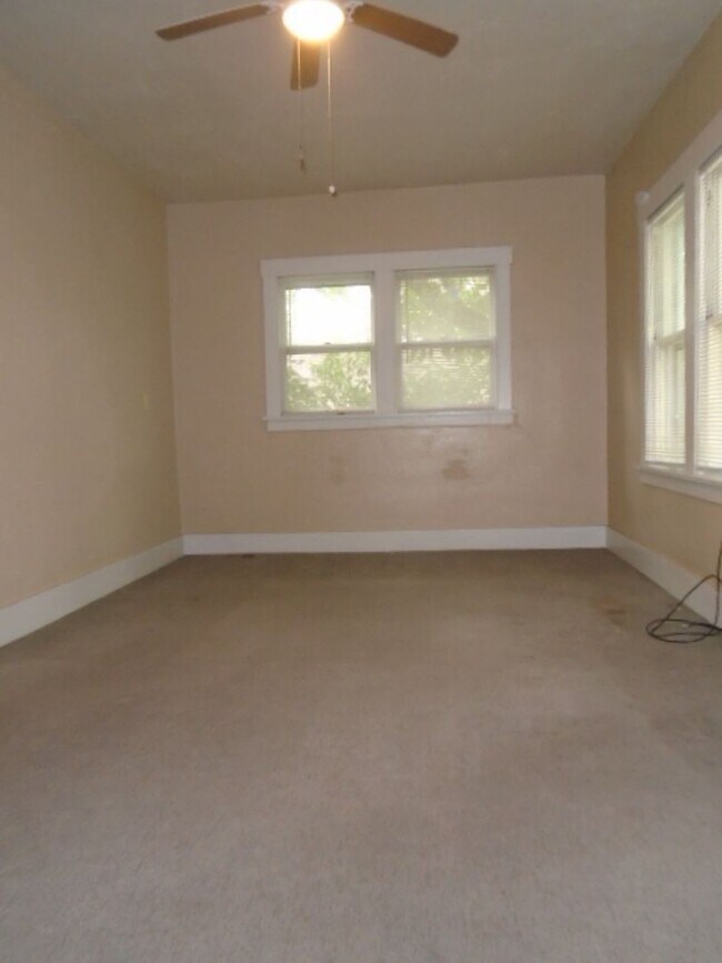 Foto del edificio - 1810 Leavenworth St