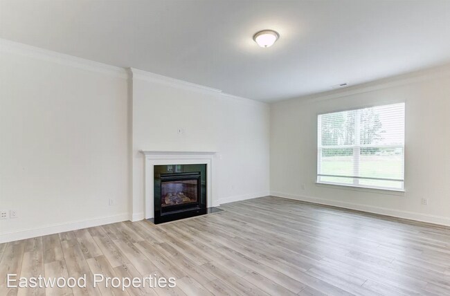 Building Photo - 3 br, 2.5 bath House - 235 Highview Drive