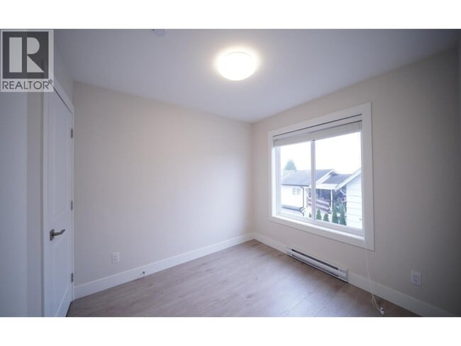 Building Photo - 1044 Quadling Ave