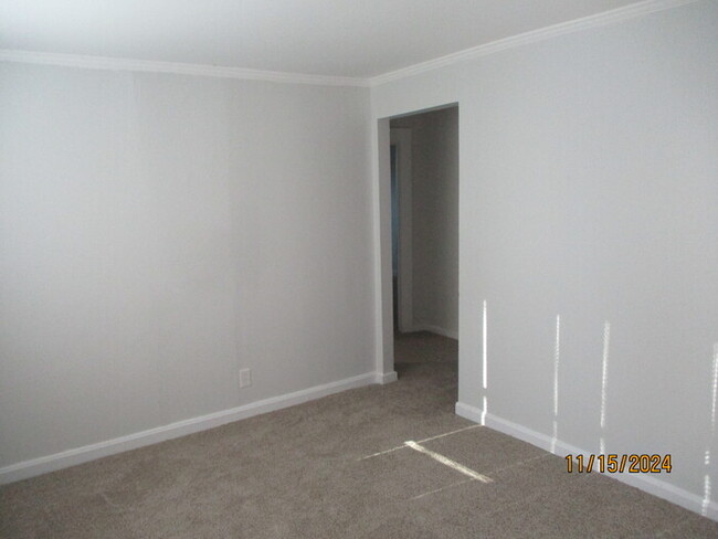 Building Photo - 254 Crowell Dr SW