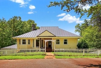 Building Photo - 3005 Lonesome Mountain Rd