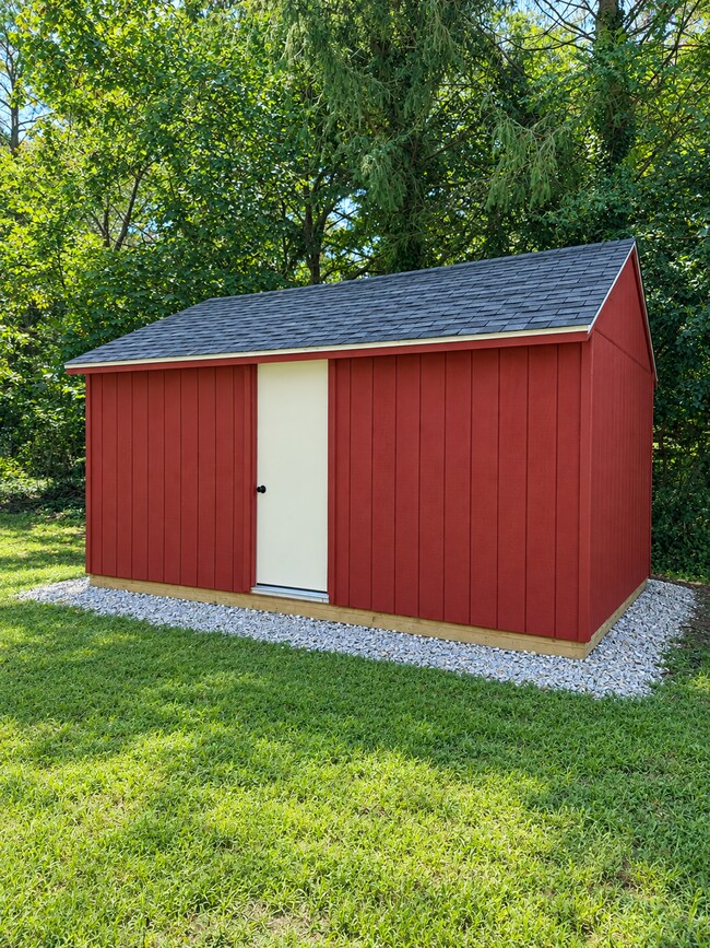 Building Photo - 347 Cedar Dr