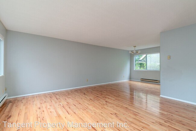 Foto del edificio - 4602-4620 NE Broadway St