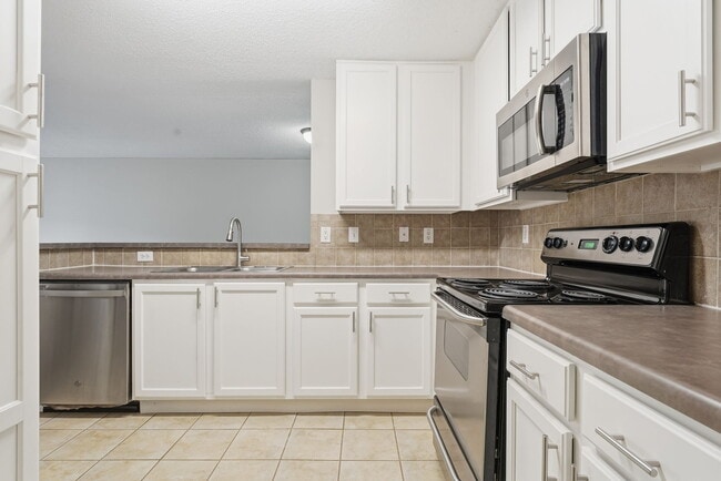 Photo - 3650 Ashford Dunwoody Rd Townhome