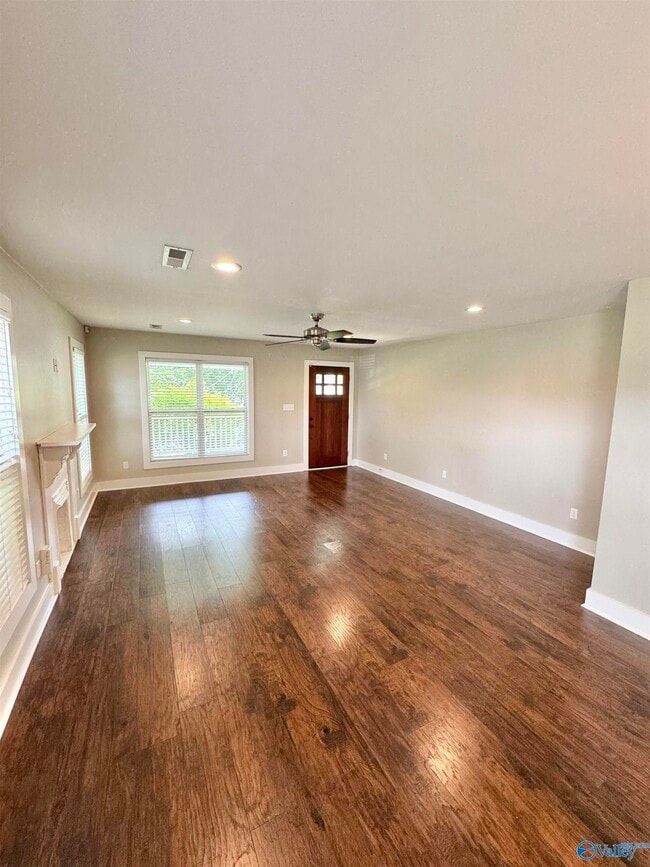 Foto del edificio - 1004 Stevens Ave NE
