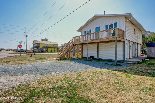 Building Photo - 6703 13th Ave