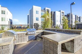 Building Photo - Douglas at Stonelake