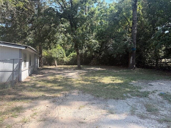 Building Photo - 16423 Stinson Ln