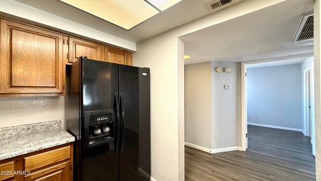 Foto del edificio - 2121 W Union Hills Dr