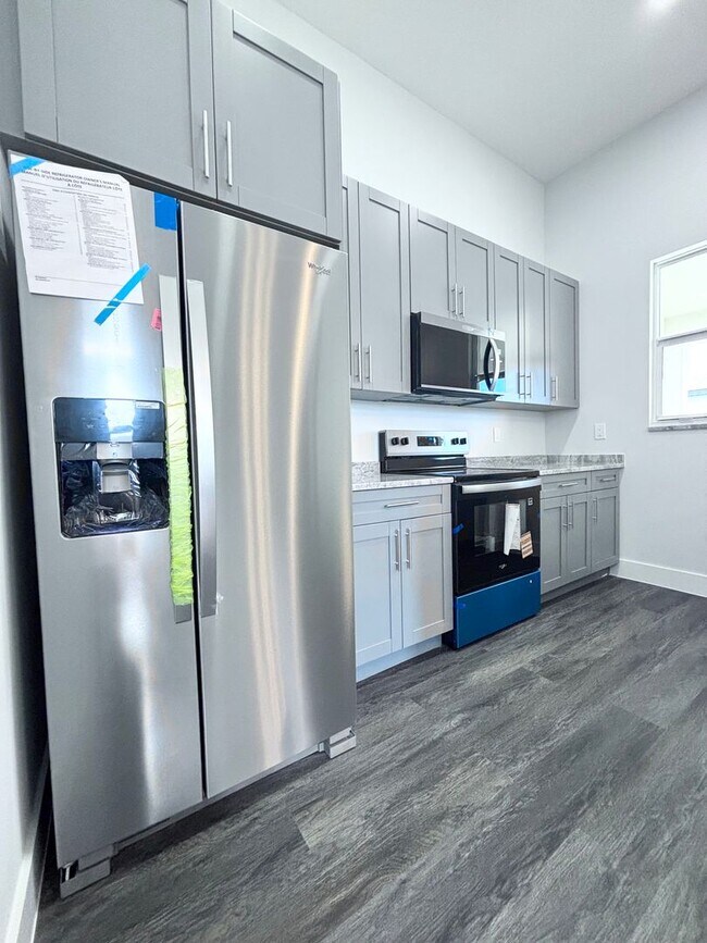 Foto del edificio - 4552/4554 20th St SW