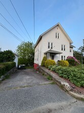 Building Photo - 2XX Miles St