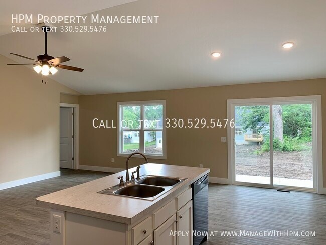 Building Photo - Newly Built Duplex in Perry For Rent!