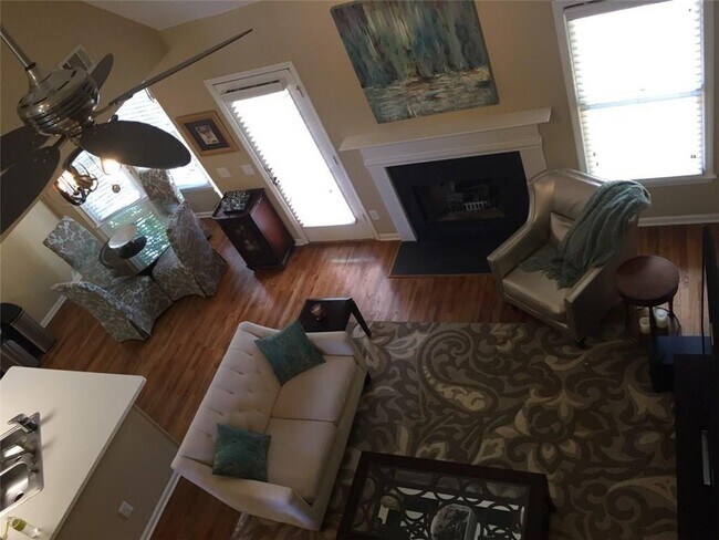 Building Photo - 10765 Morton Chase Way