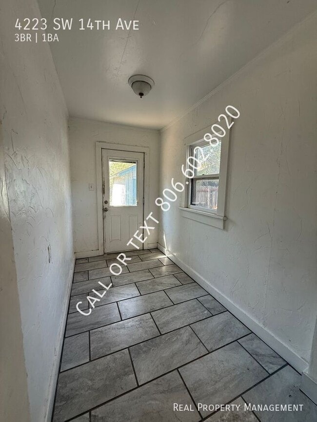 Foto del edificio - 4223 SW 14th Ave