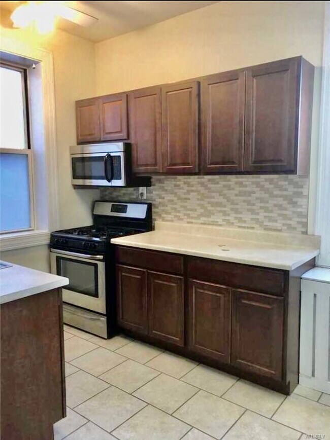 Foto del edificio - 4505 30th Ave