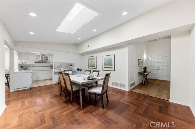 Building Photo - 15361 Nimes Cir