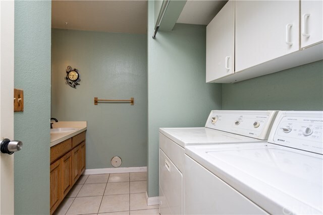 Building Photo - 2078 Mariposa Way