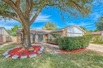 Building Photo - 17414 N Yorkglen Dr