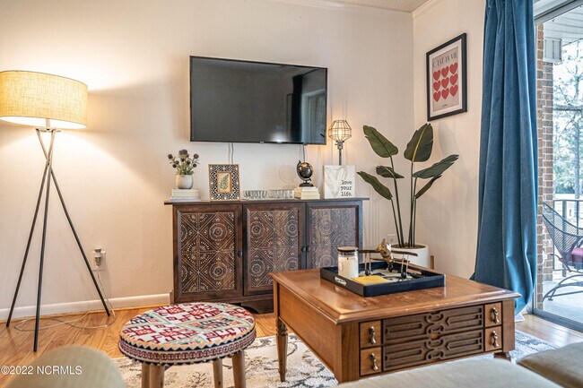 Foto del edificio - 331 Driftwood Cir