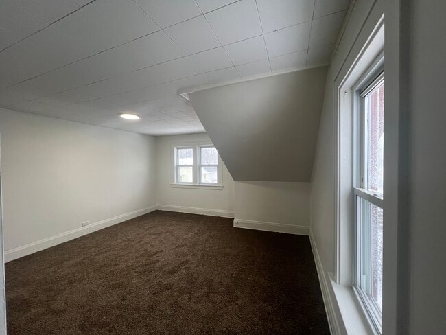 Foto del edificio - 911 Townline Rd