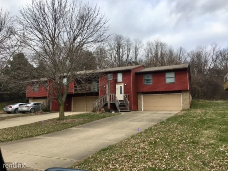 Primary Photo - 11137 Glenpark Rd NE