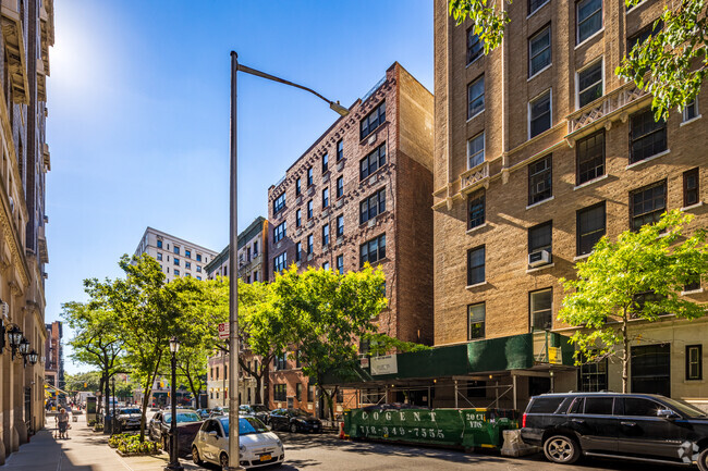 Building Photo - 250 West 105th Street