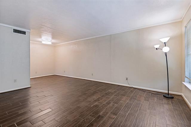 Foto del edificio - 3827 Gilbert Ave