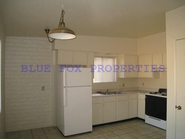 Foto del edificio - 3045 N Euclid Ave