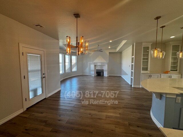 Foto del edificio - 10421 Salt Fork Dr