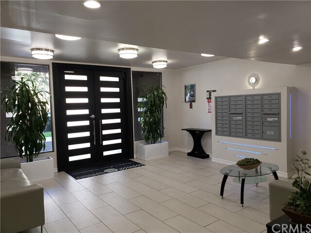 Foto del edificio - 1727 S Bentley Ave