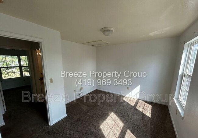 Building Photo - 534 Nova St