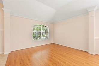 Building Photo - 18323 S Elizabeth Shore Loop