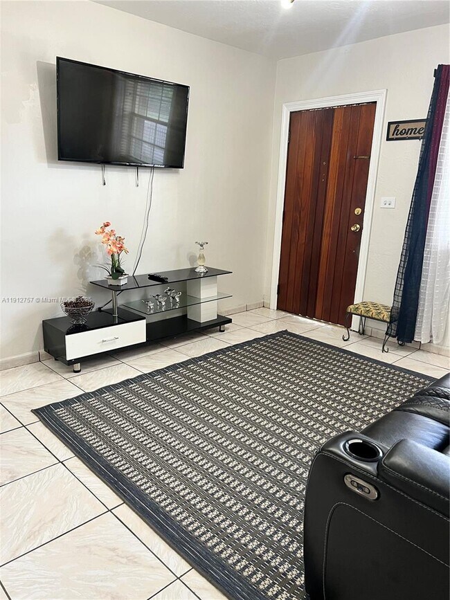 Foto del edificio - 120 SW 68th Ave