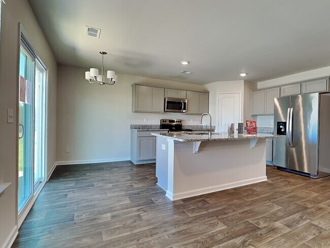 Foto del edificio - 1643 Commendable Ct