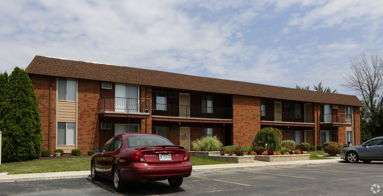 Primary Photo - Barberry Apartments