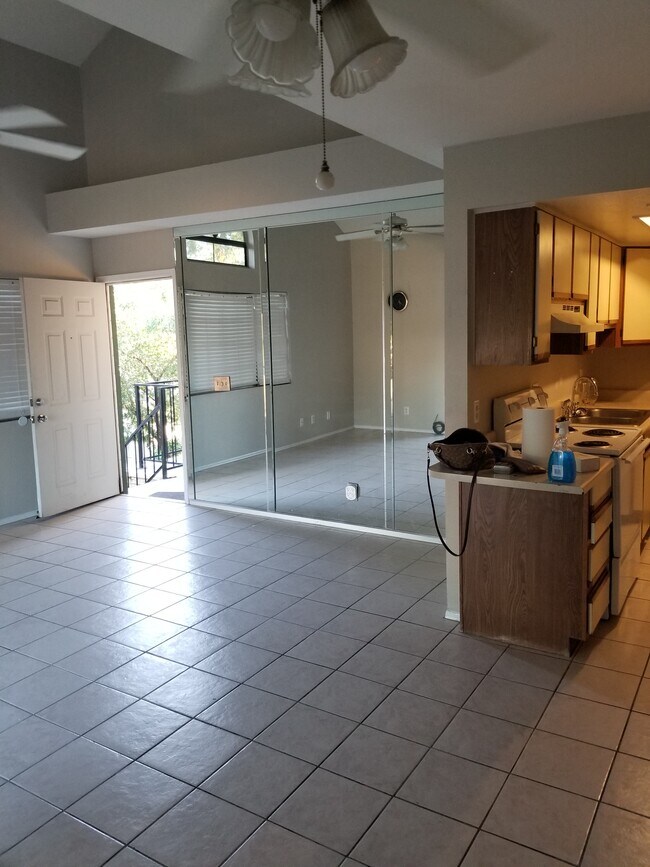 Building Photo - 8888 N 47th Ave