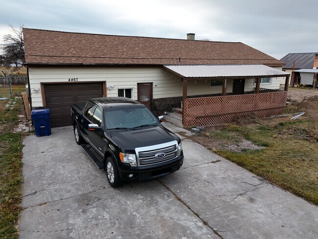 Building Photo - 4467 W 49th S