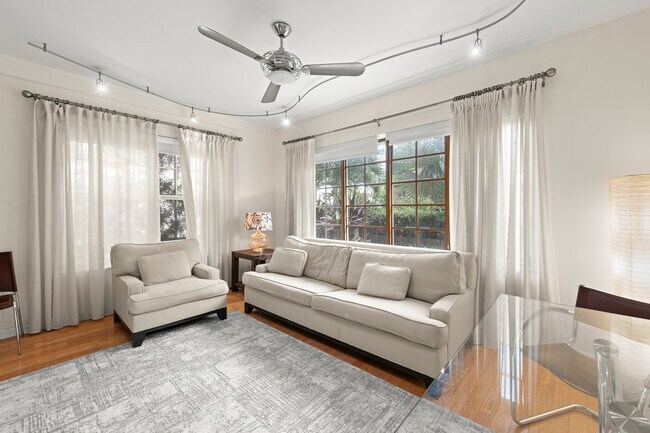 LIVING ROOM - 1614 Pennsylvania Ave