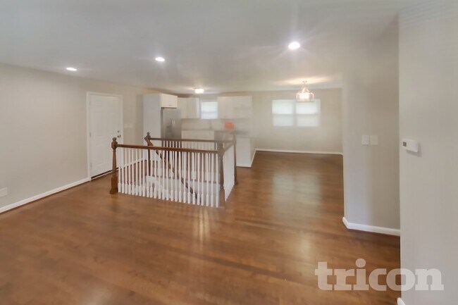 Foto del edificio - 3814 Collier Rd