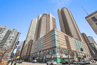 Building Photo - 545 N Dearborn St